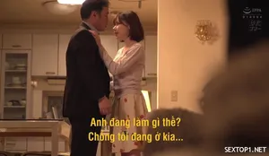 Con bé thèm quá kìa có anh nào giúp con bé không?