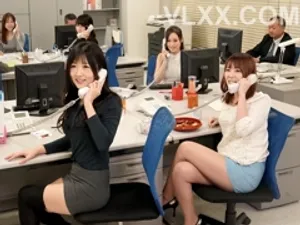 ?? [Uncensored] Một cô gái mới đến với khuôn mặt tròn và vẻ đẹp hoàn hảo, cô ấy đầy cám dỗ trong bộ đồ ngủ trong suốt và cơ thể đẫm sữa của cô ấy đầy gợi cảm